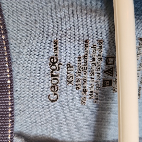 xsmall lounge tshirt - Picture 3 of 3